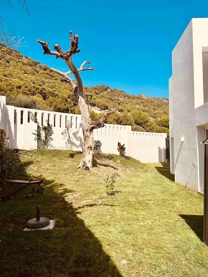 Luxury Modern 4 Bed Villa - 5 Minutes From Town! Málaga 0*,